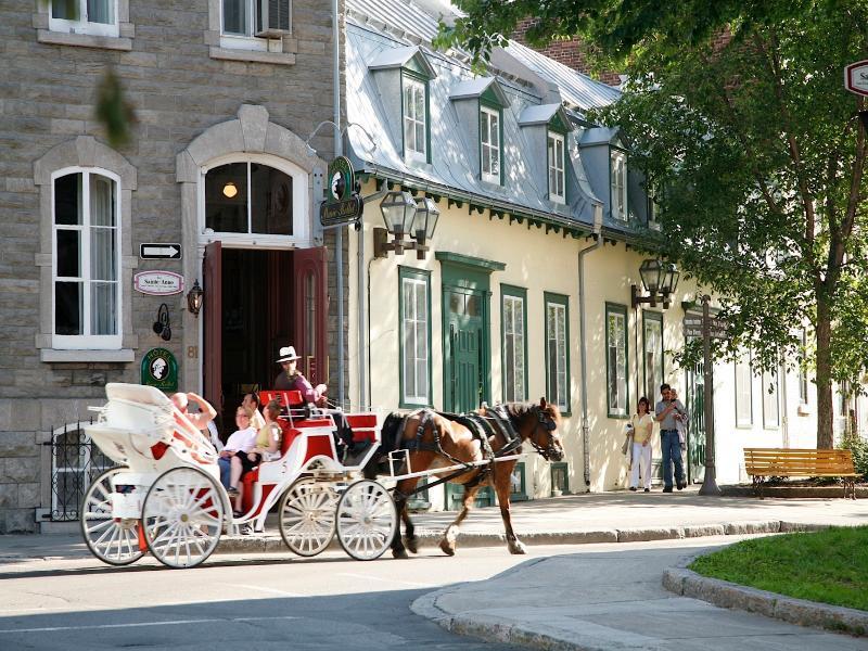 Hotel Ambassadeur Et Suites Quebeque Exterior foto